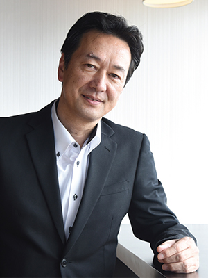 Ichiro Ozawa, Komisaris